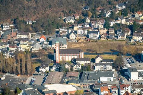 Menden Sauerland Von Oben Kirchengeb Ude Der Heilig Kreuz Kirche An