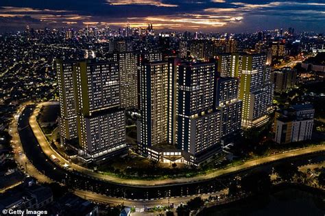 Nurse Suspended For Stripping Off His Ppe To Have Sex With A Covid Patient At Indonesian