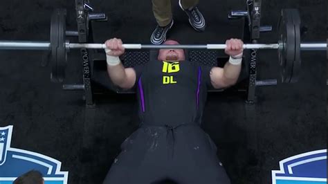 Wow Dt Harrison Phillips Bench Press 42 Reps Youtube