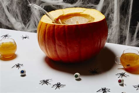 10 Halloween Punch Bowls To Serve At Your Next Spooky Get Together Toria S Tales