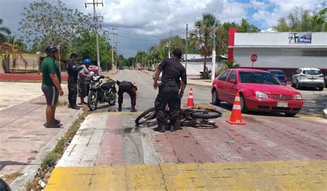 Arranca sin cuidado su moto y manda al suelo a madre e hija de dos años