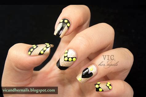 Vic And Her Nails Viccopycat Graphic Nail Art By Jessica Tong Via