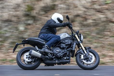 Moto Naked Nuovi Modelli Informazioni E Prezzi Insella It