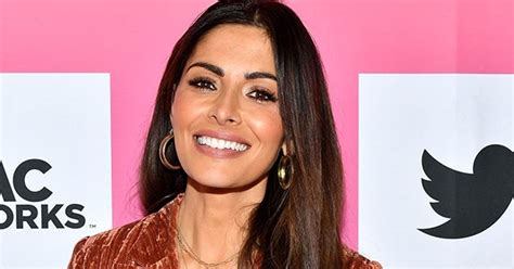 Sex Life Star Sarah Shahi Stuns In White Crop Top In New Instagram Post