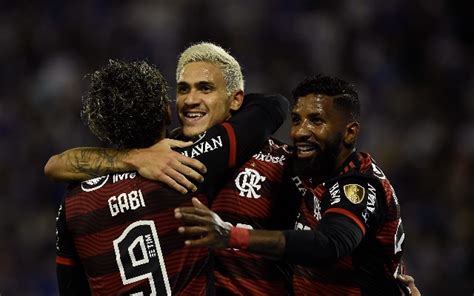 CBF divulga data e horário de amistosos da Seleção Brasileira Flamengo