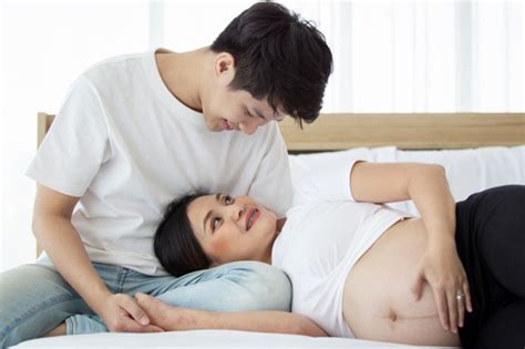 9 Safe And Comfortable Pregnancy Sex Positions You Must Try