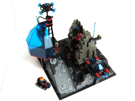 Bricker - Конструктор LEGO 6959 Секретная Ракетная База Спайриуса ...