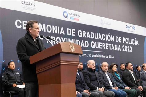 Encabeza Mauricio Kuri Ceremonia De Graduaci N De Polic A De Proximidad