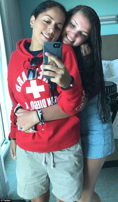 Lesbian Teen Fires Back After Account Shares Her Picture Daily Mail Online