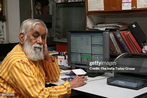 147 Indian Astrologer Stock Photos High Res Pictures And Images