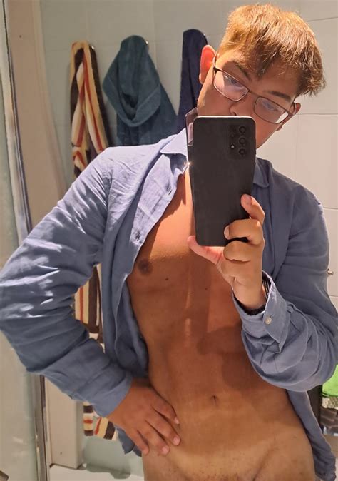 Escort Gay Gigolò a Milano su Rosso Boy
