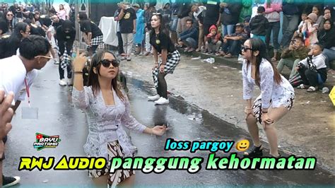 Perform Pemuda Dampul Ft RWJ AUDIO Di Panggung Kehormatan Karnaval