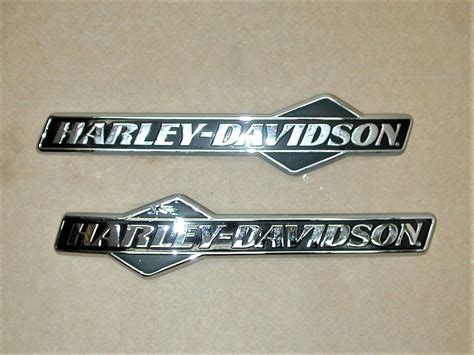 Harley Davidson Softail Flh Street Glide Oem Fuel Gas Tank Emblems