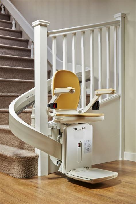 Acorn 180 Curved Stairlift Spotlight Acorn Ca