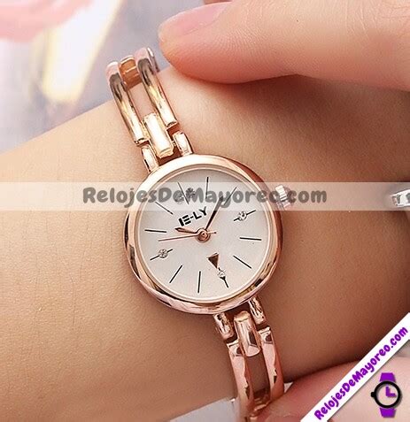 Reloj De Metal Con Caratula En Dise O Brazalete Sin Numeros Extensible