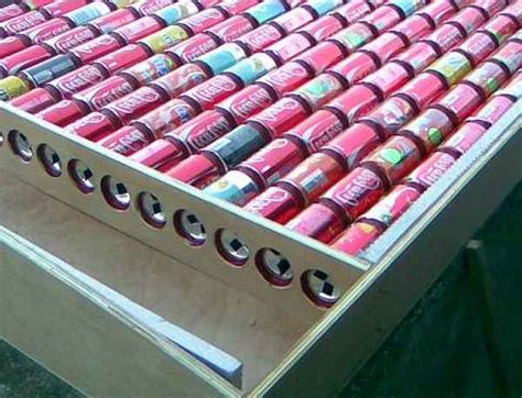 Поделки из пивных банок своими руками. Поделки из крышек от бутылок для ...