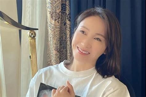 Chitchat S S Stars Turned Milf Gilf Page Sam S Alfresco Coffee