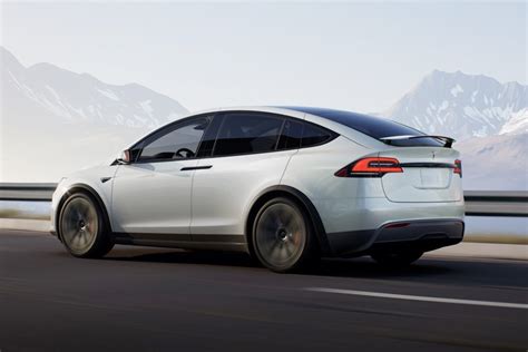 Tesla Model X, Estimated Price Rs 2 Crore, Launch Date 2025, Specs ...