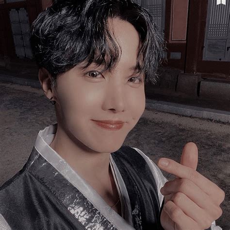 Bts Hoseok Hoseok Aesthetic Hoseok Icon Bts Hoseok Icon