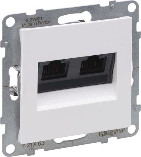 Legrand SUNO Dvigubas Kompiuterio Lizdas RJ45 Cat 6 UTP Baltas 721153