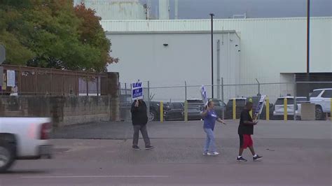 UAW Expands Strike To Include Texas GM SUV Plant Wkyc