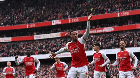 Hasil Liga Inggris Libas Crystal Palace 5 0 Arsenal Ramaikan