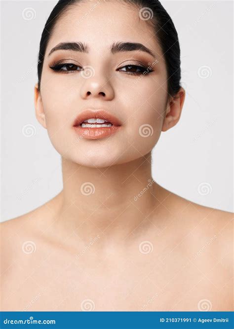Brunette With Makeup On Face Naked Shoulders Attractive Look Close Up Stock Image Image Of