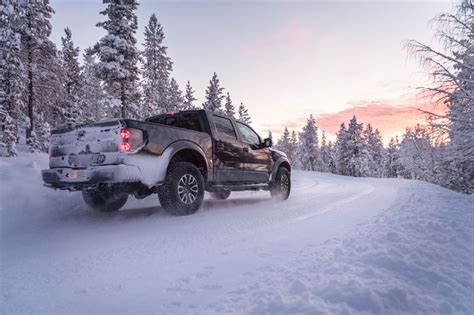 Nokian Hakkapeliitta LT3 9 S - Nokian Tyres