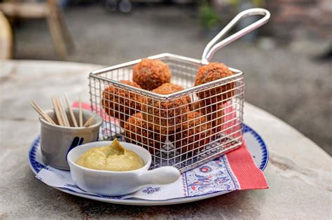 Dutch Kroketten Battle This Is The Best Kroket In Amsterdam