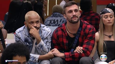 Projota Arthur No Bbb Voc S J Repararam Que Homem Gosta Muito De