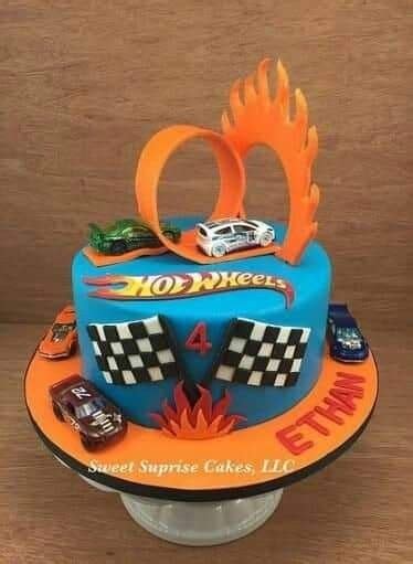 Pin By Pinner On Fiestas De Hot Wheels Cake Hot Wheels Birthday Cake Hotwheels Birthday Party