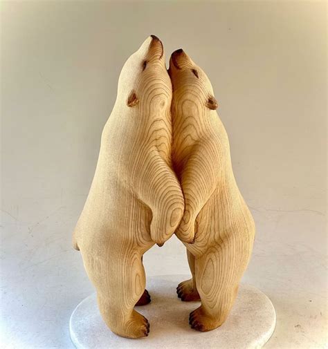 Japanese Artist Nikichi Creates Beautiful And Poetic Animal Wooden