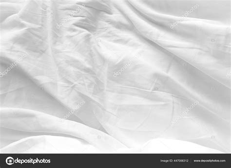 White Bed Sheets Texture