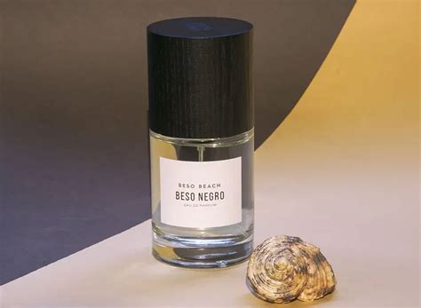 Beso Beach Beso Negro 100ml - Perfume Amaderado - Erlai
