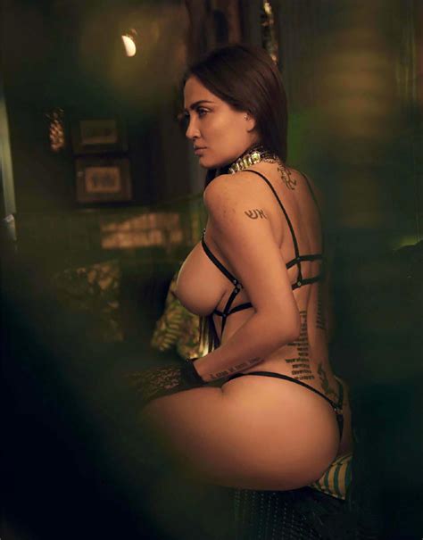 Naked Celia Lora Added By Manuros