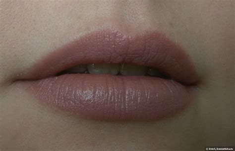 Приятный нюд Essence longlasting lipstick nude 03 come naturally Отзывы покупателей