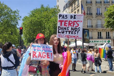 Surto de fake news contra LGBTs provoca ataques homofóbicos e ameaça Paradas do Orgulho Gay na