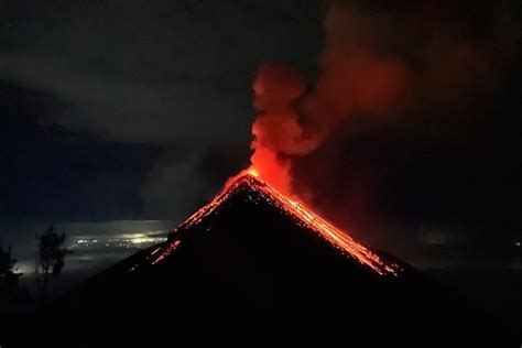 Ascensión al Acatenango y sus impresionantes vistas del Volcán de Fuego