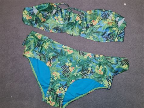 Brazilian Beach Bikini mit hübschem tropischem Print Kaufen auf Ricardo