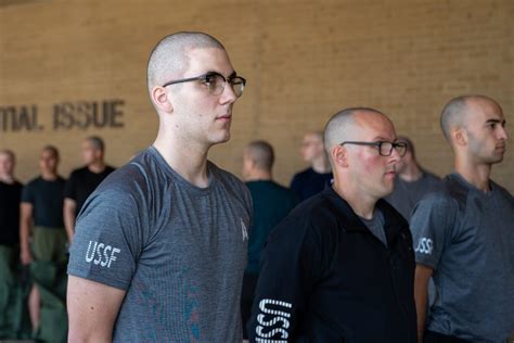 Space Force Rolls Out New Pt Gear While Airmen Have To Wait