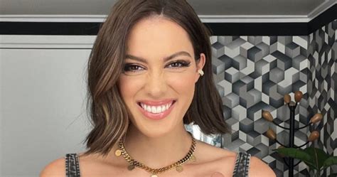 Iris Mittenaere En Bikini Chancr Tr S Tendance L Ancienne Miss Univers Se R V Le Au Naturel