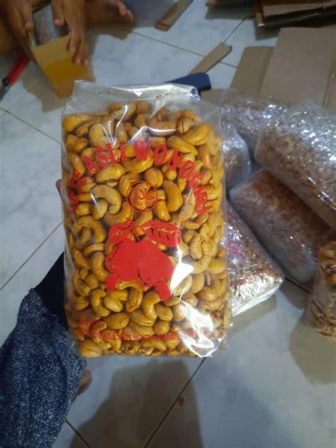 PREMIUM 1 KG KACANG METE GORENG MEDE MATANG KUALITAS SUPER NETTO 1KG