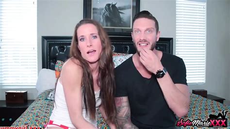 Sofie Marie Milf Coquine Trompe Son Mari Avec Un Talon Bien Mont Xhamster