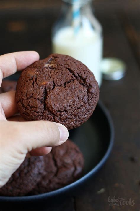 Sour Cream Chocolate Cookies Bake To The Roots Recipe Chocolate Cookies Yummy Cookies