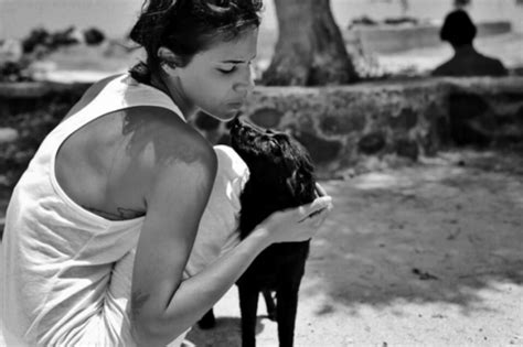 Shy M Sexy En Bikini D Couvrez Sa Silhouette Parfaite Photos Closer