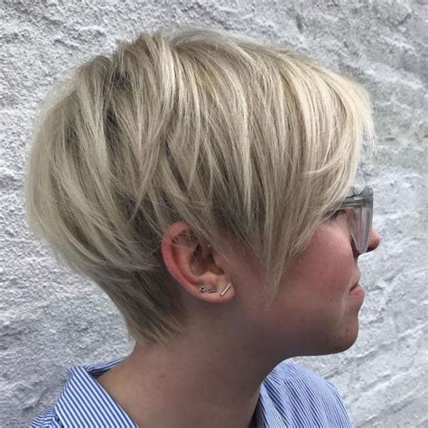 Layered Ash Blonde Pixie Bob Short Shag Hairstyles Short Hair Styles Pixie Thick Hair Pixie