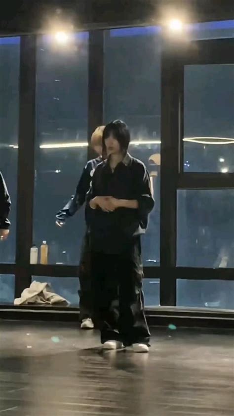 Hot Dancer Douyin Video Dancer Hot Asian Dancer Tiktok Viral Dance Dance Studio Movimentos De