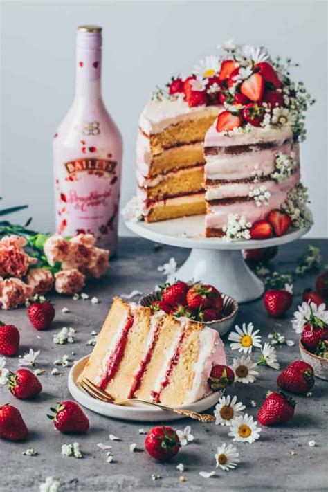 Strawberry Cream Naked Cake Recipe Bianca Zapatka Recipes