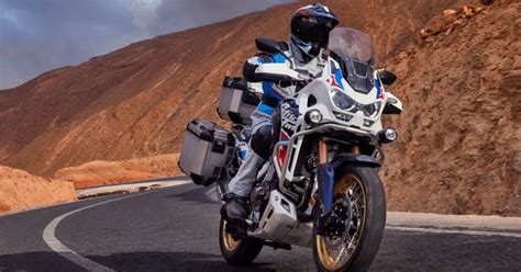 Lo T Xe Ph N Kh I L N Honda Ra M T Vi T Nam C C Sport Bike Naked Bike C O C O Th M C Ng