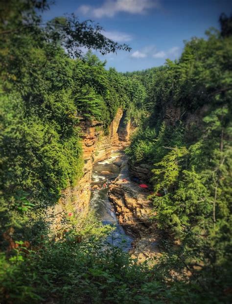 37 Beautiful Best Hikes in Upstate New York + Hidden Gems for All Levels